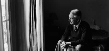 roland-barthes-sitting-bedroom-e1440934897569-797x374