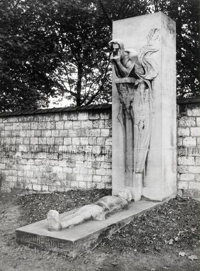 1312415-Monument_funéraire_de_Charles_Baudelaire