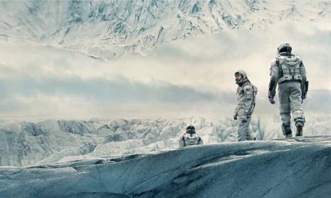 Interstellar-astronauts-ice-planet