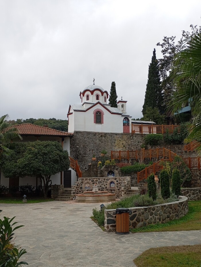 Слика на којој се налази отворен простор, биљка, небо, облакСадржај генерисан AI-јем може бити нетачан.