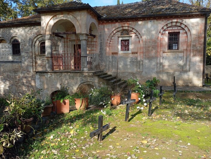 Слика на којој се налази отворен простор, биљка, зграда, траваСадржај генерисан AI-јем може бити нетачан.